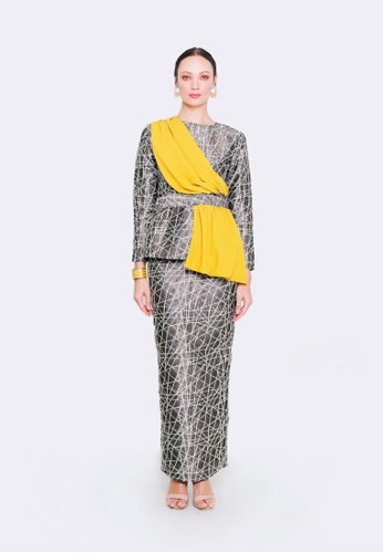 NATALIE from ODDA.KL in white and yellow and SiIver