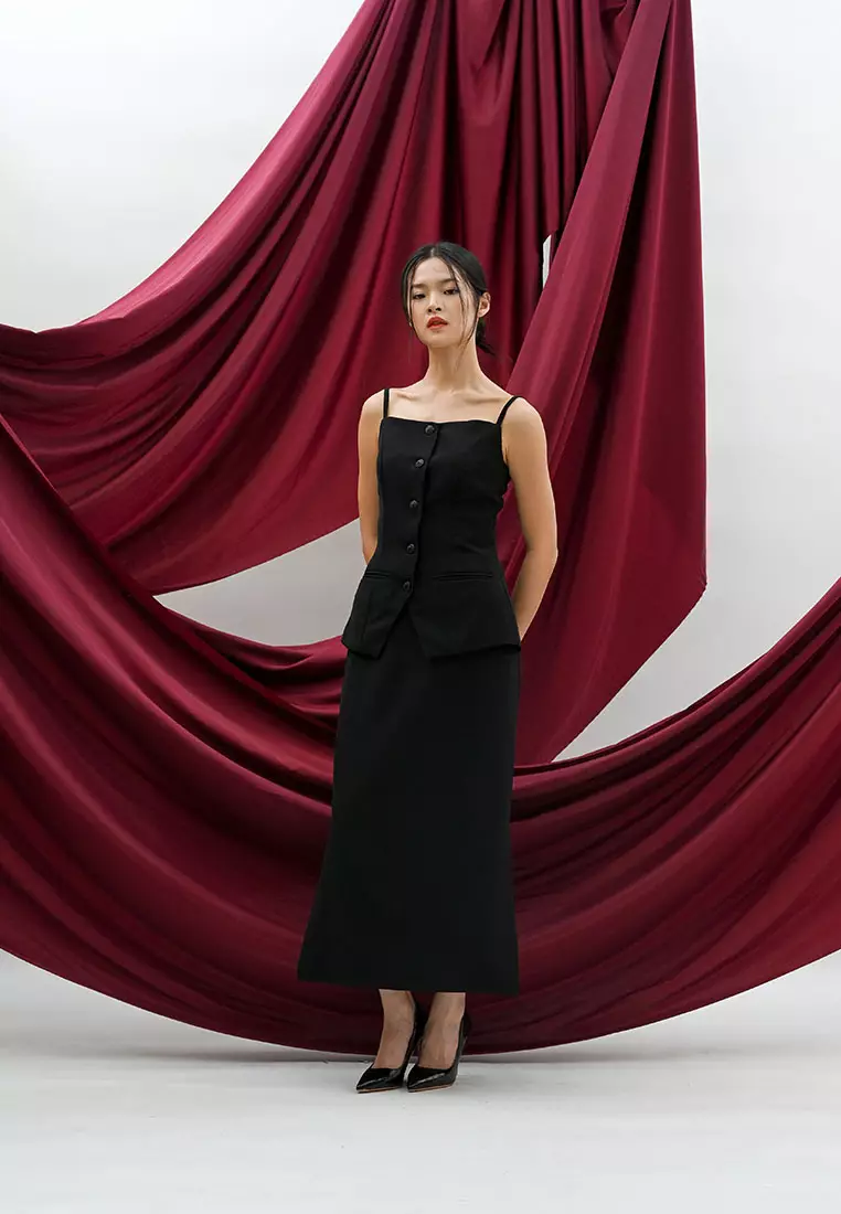 Ody Front Button Tank in Black