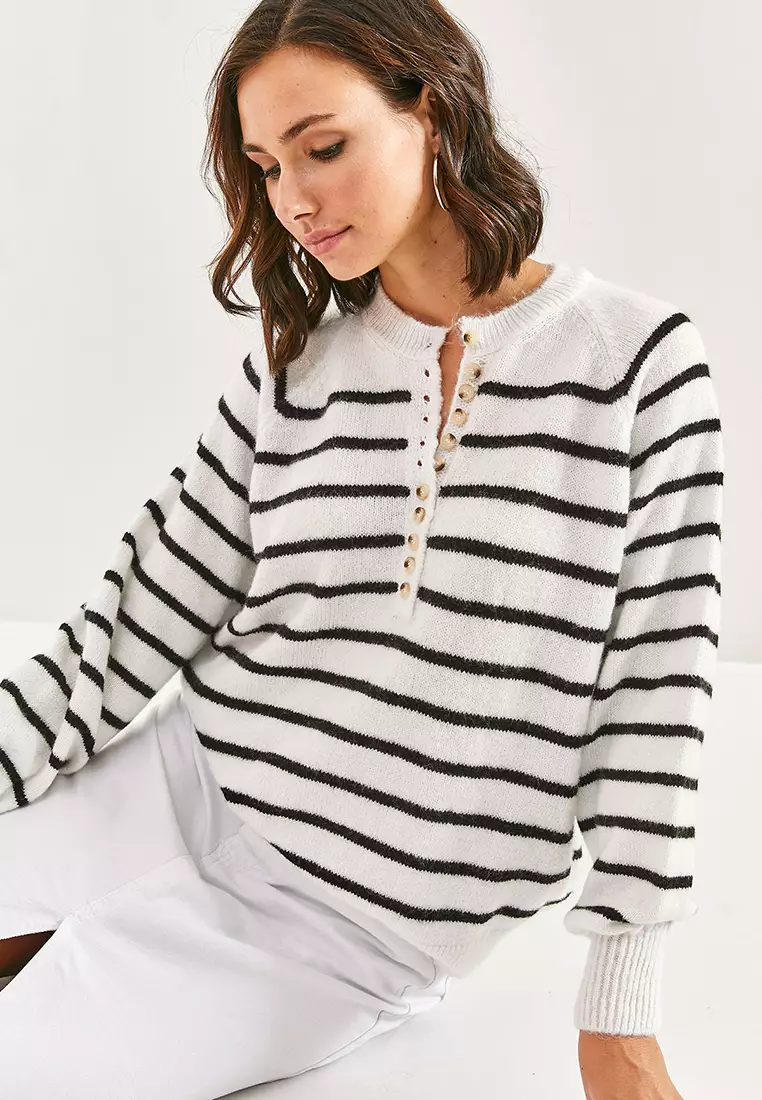 Raglan Sleeves Knit Sweater