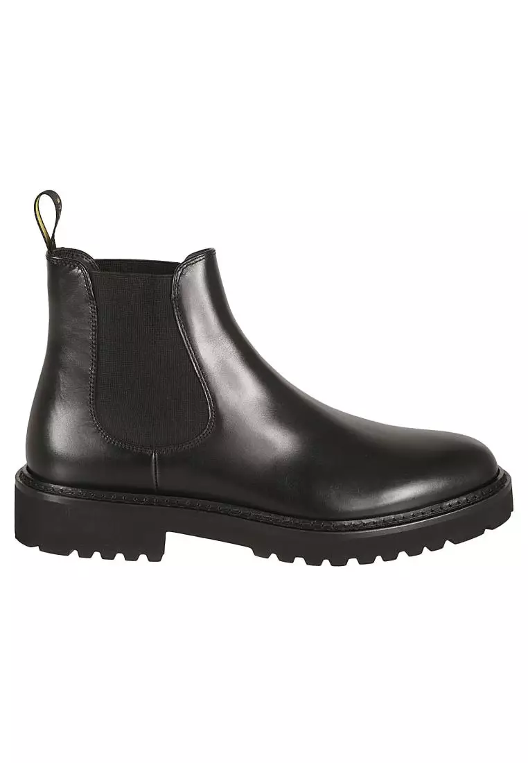 Doucal's boots sales