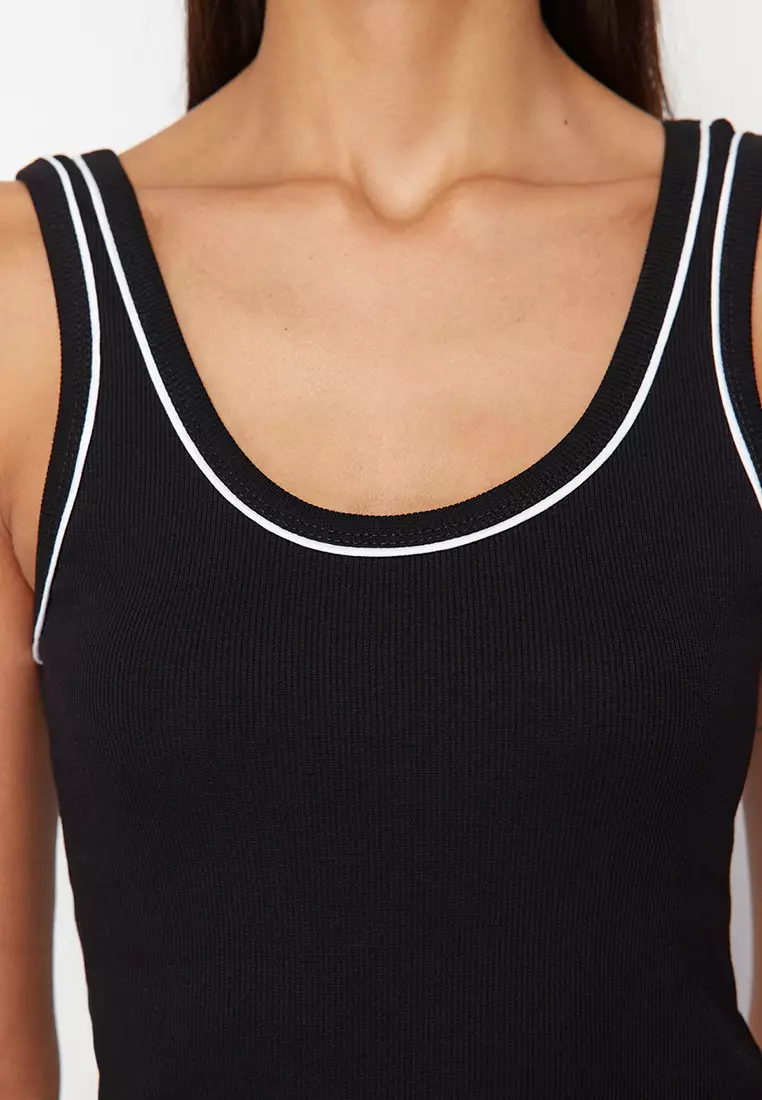 Contrast Piping Rib Tank Top