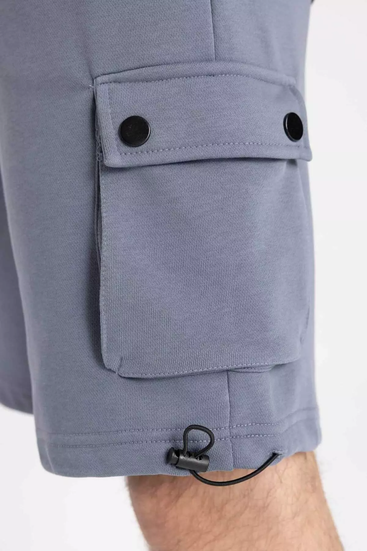 Oversize Wide Fit Straight Leg Cargo Shorts B8793Ax24Sm