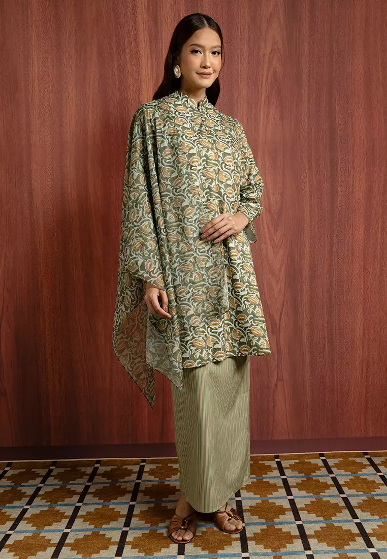 NITA LONG KURUNG SET WITH SHAWL