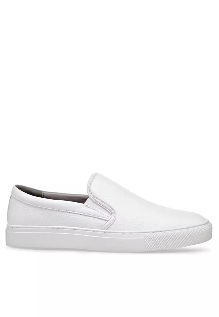 Discount on Twenty Eight Shoes  shoes - SKU: Leather Slip-Ons YQ115804