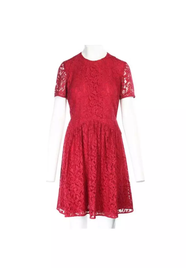 Burberry 2025 dress lace