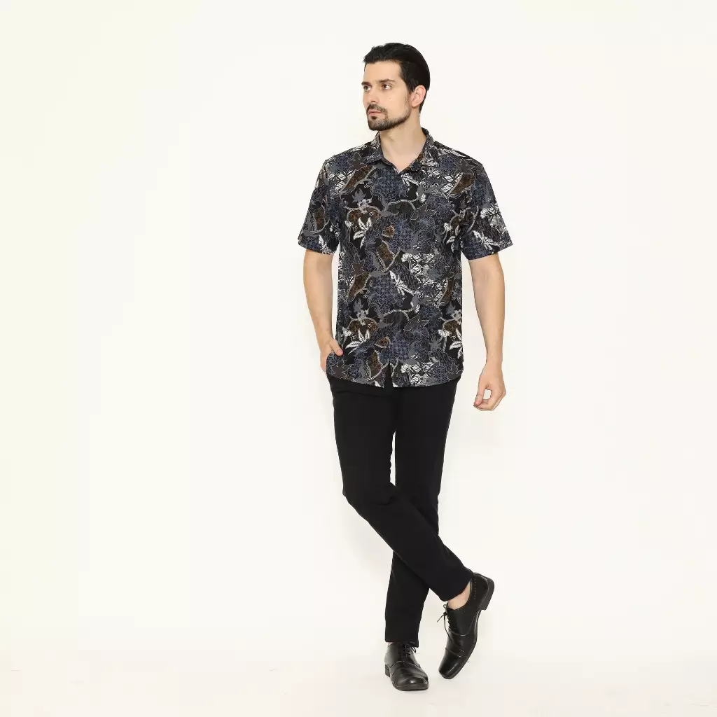 AMK Kemeja Batik Pria Lengan Pendek SHB Arthur S/S Black