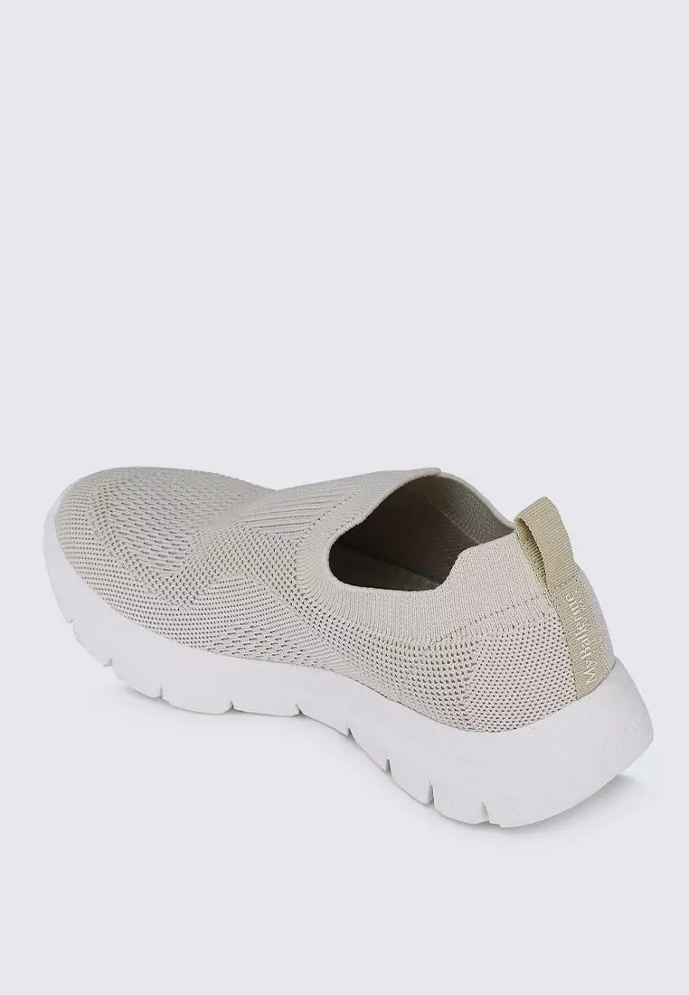 WalkEase Comfy Sneakers