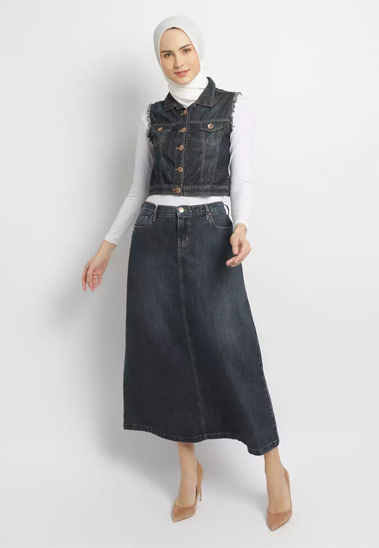 Flamoush Quensi Navy Crop Outer Wanita