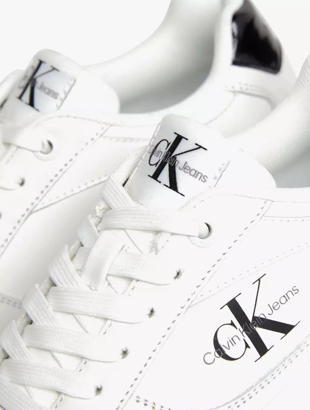 CALVIN KLEIN JEANS FOOTWEAR - CHUNKY CUPSOLE LOW LEATHER TRAINER - White - white