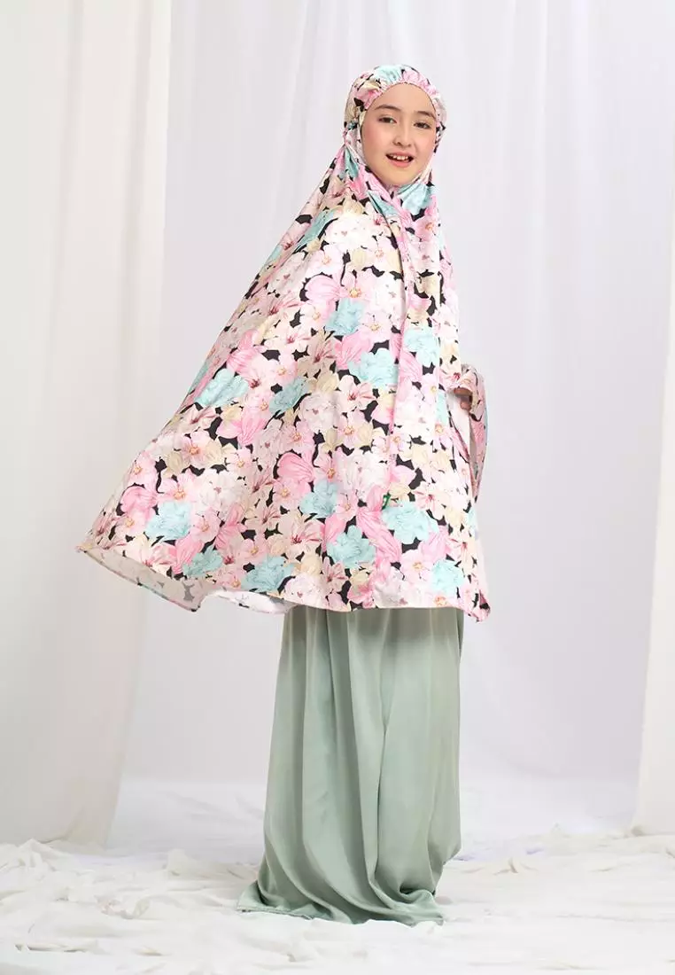 Malaiqa Sairish Child Mukena