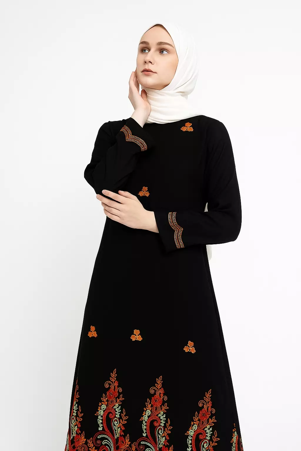 Zahra Maxi Dress In Black With Green Red Embro