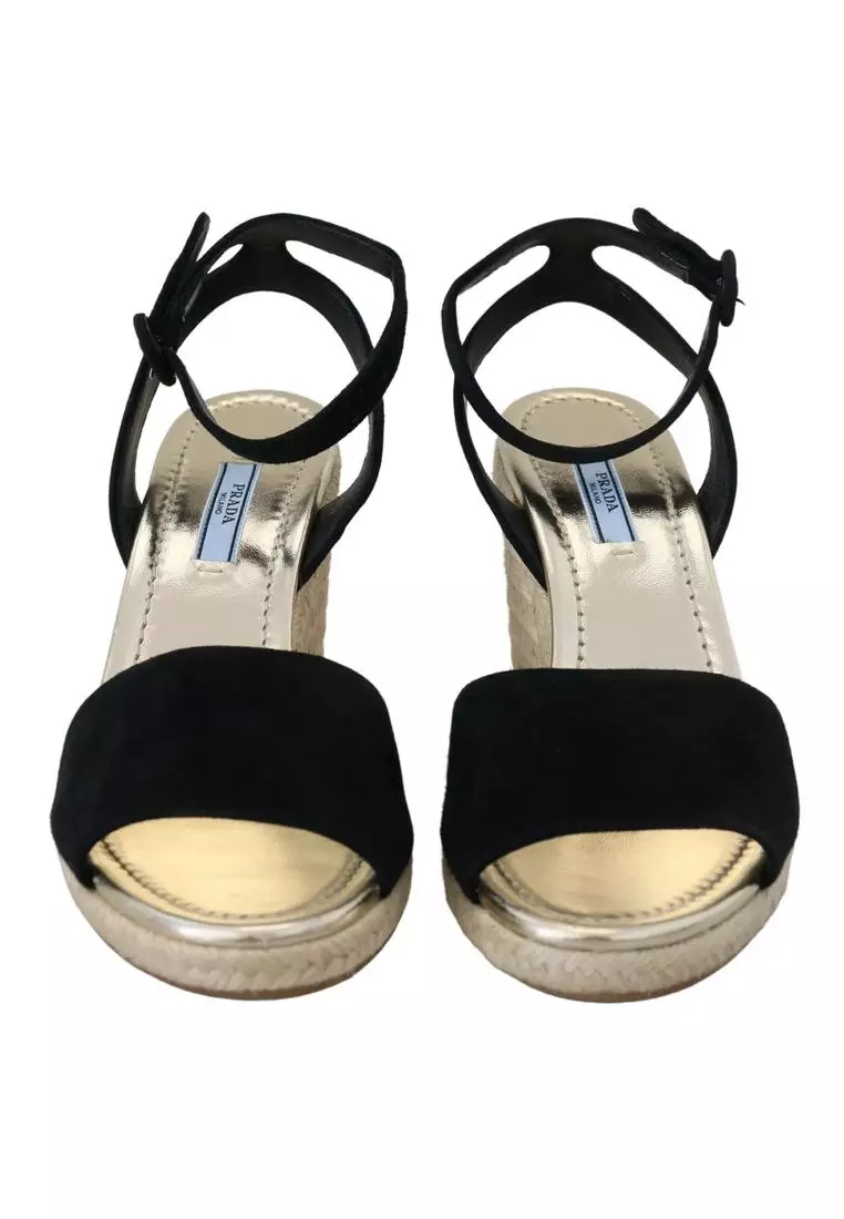 Black prada outlet wedges