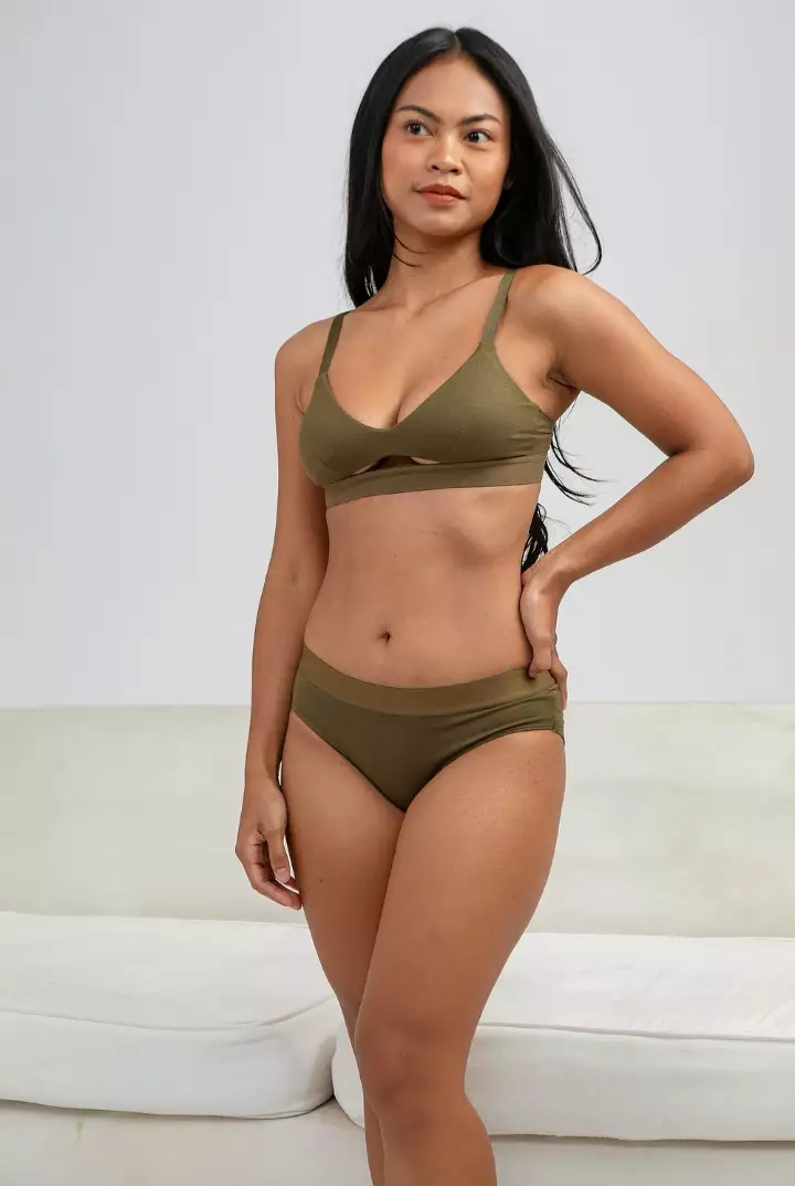 Celana Dalam Wanita Tencel Modal | SARE Underwear studio LOBI Hipster Brief Panty in Dark Olive