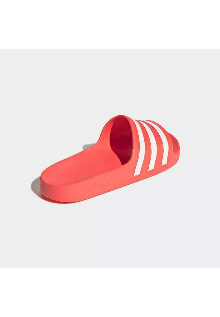 Adilette Aqua Slides