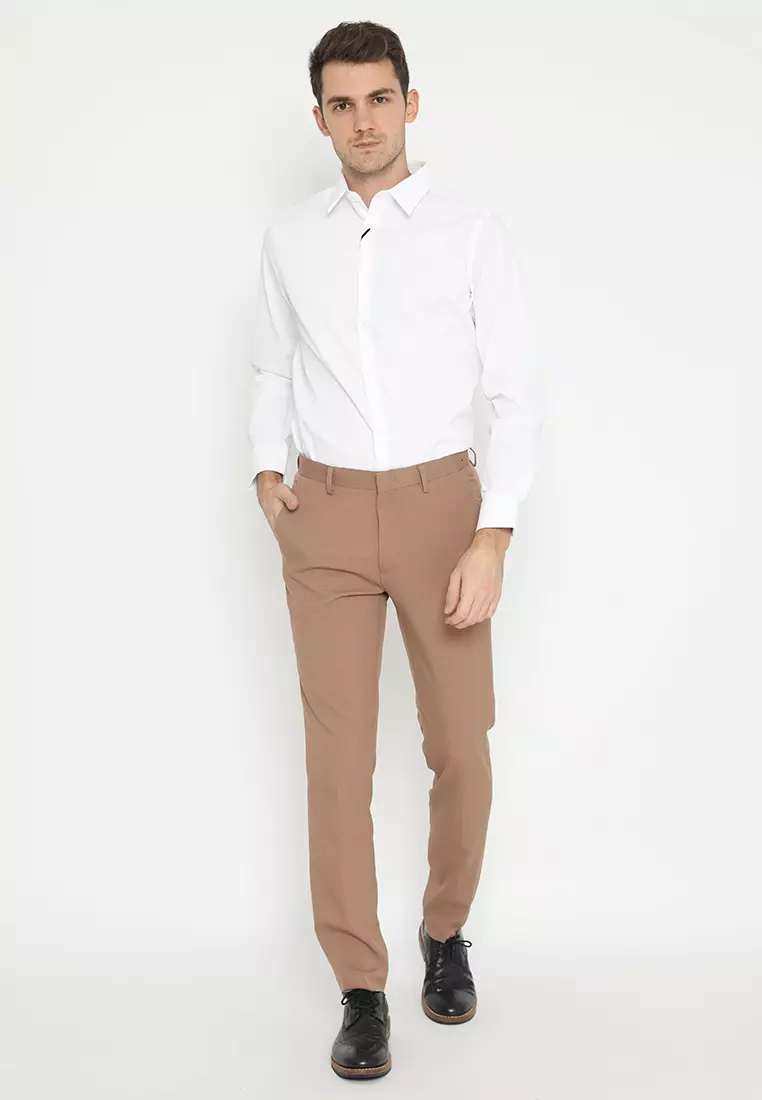 Jobb Bellmore-B Celana Panjang Pria Modern Slim Fit Light Brown 3.1