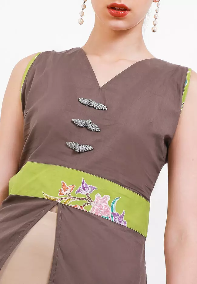 Kebaya Kutung Senada List Batik