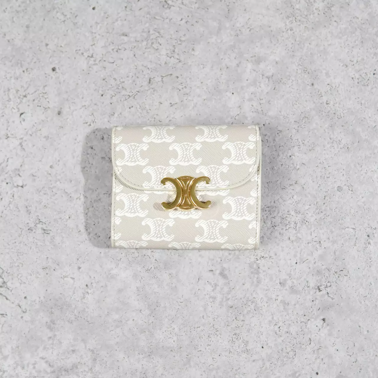 Dompet CELINE GHW TRIOMPHE MONOGRAM BEIGE FLAP TRIFOLD WALLET 100% ORIGINAL