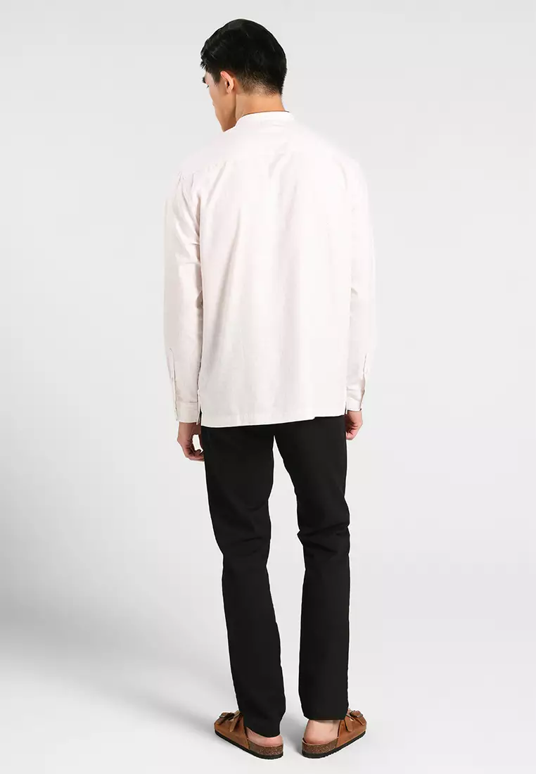 MANZONE X Adipati Dolken - Kemeja Koko Lengan Panjang Pria Abrar Comfort Fit - Beige Warna Beige