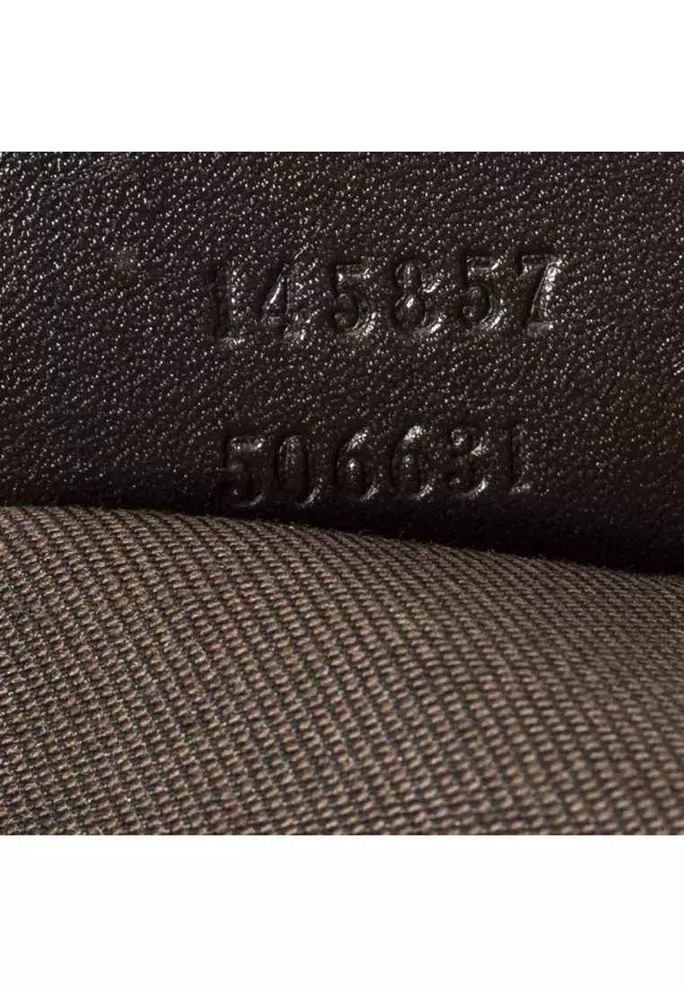 Pre-Loved Medium Messenger