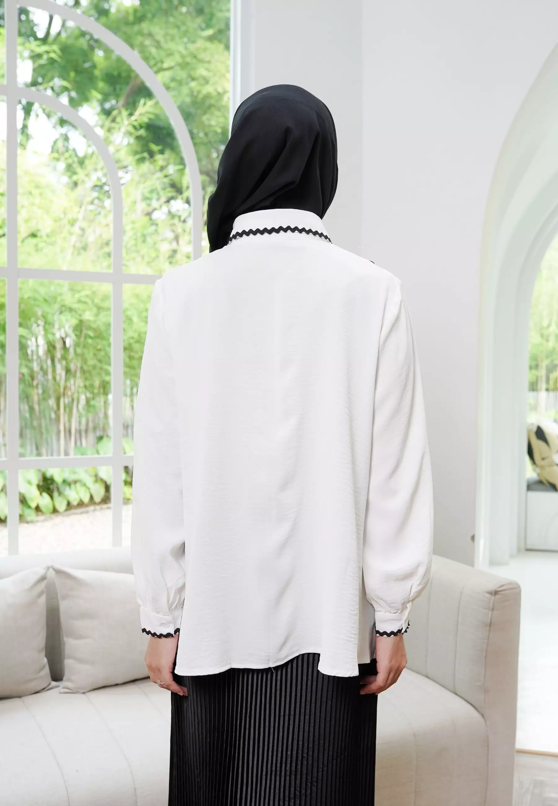Shafanna Shirt - White