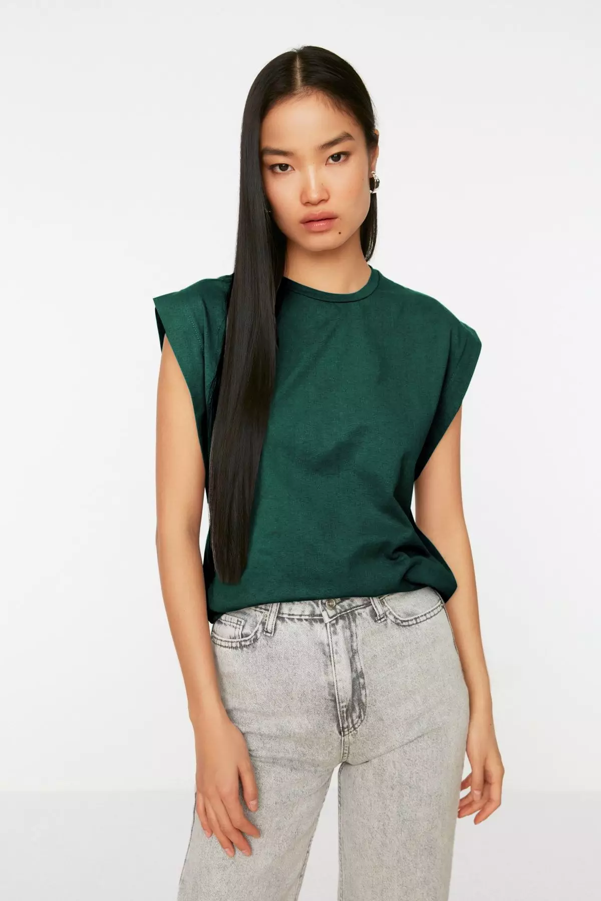 Emerald Green Detail 100% Cotton Padded Look Basic Crew Neck Knitted T-Shirt TWOSS20TS0021