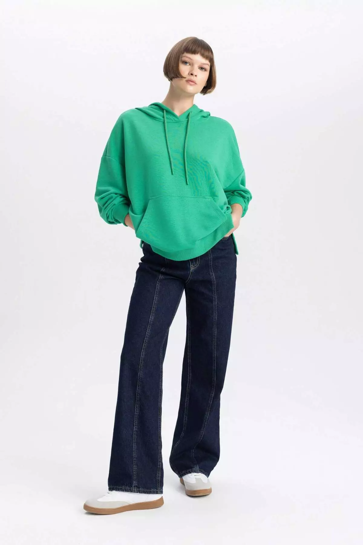 Oversize Wide Fit Polo Neck Sweatshirt B7834Axns