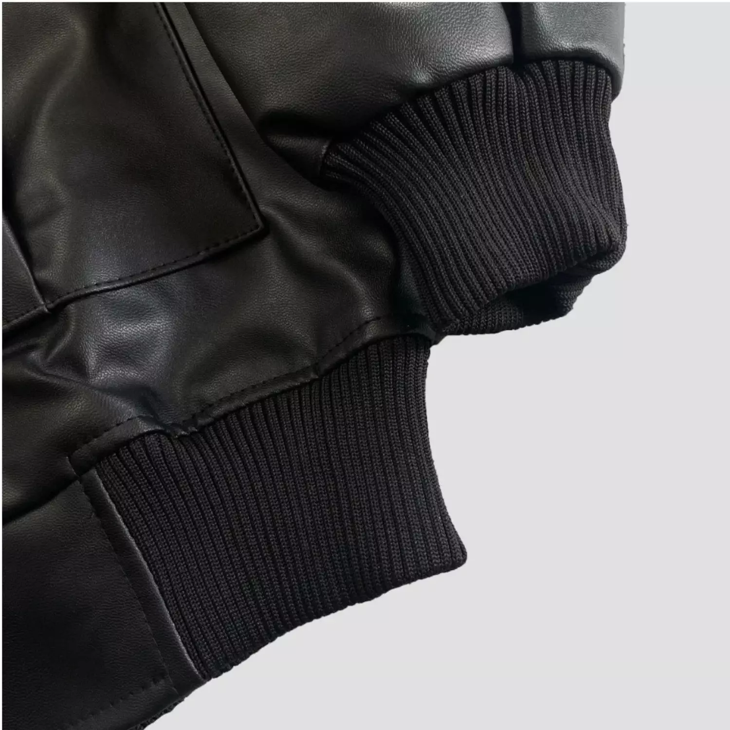Jaket Bomber Kulit Sintetis