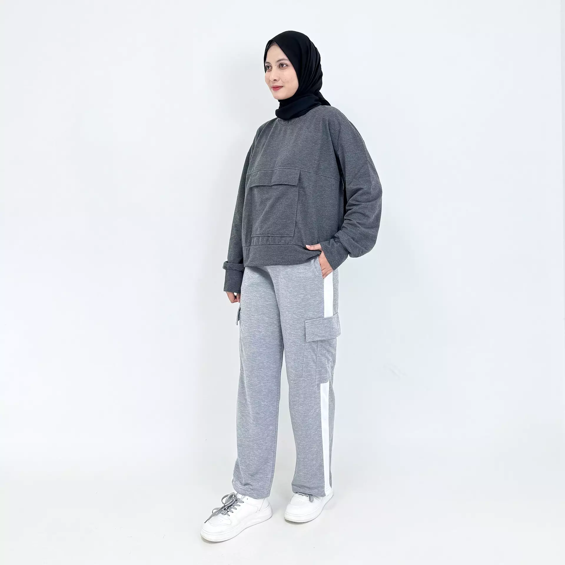 SET Sporty Tanaya (Setelan Olahraga Cargo Pants)