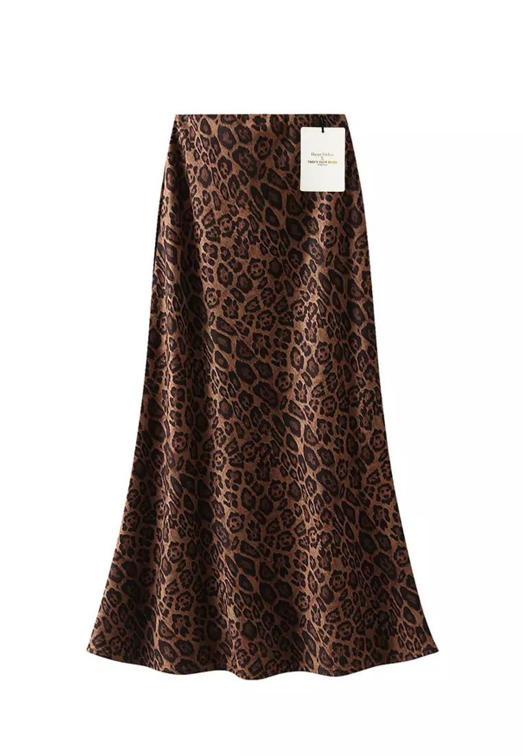 Suede leopard skirt top