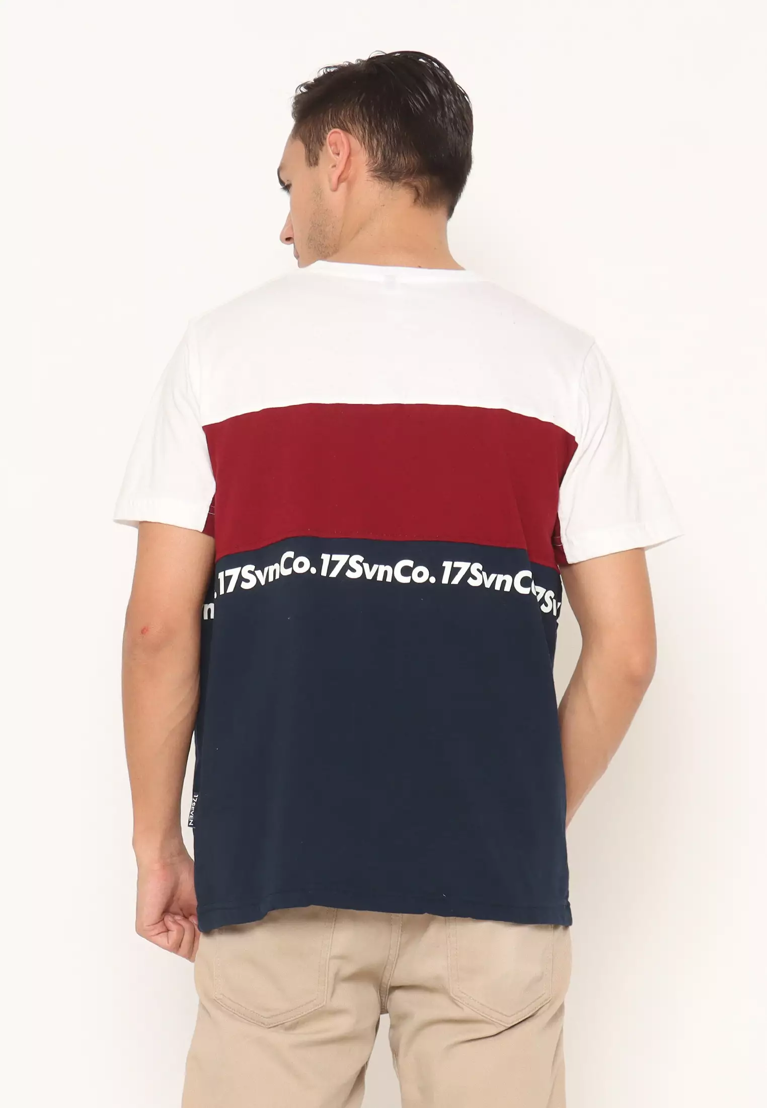 17seven Tshirt 0383-LOGOFONT