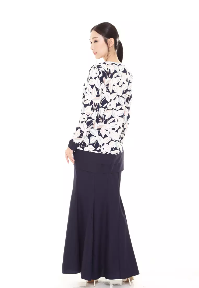 Ivy Kurung Modern layers Printed in Dark Blue White Leaf