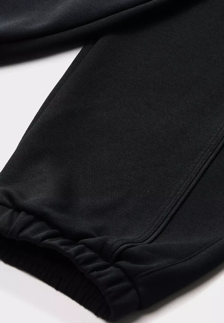 FILA FUSION INLINE CULTURE CNY COLLECTION Men Knit Pants (Black)