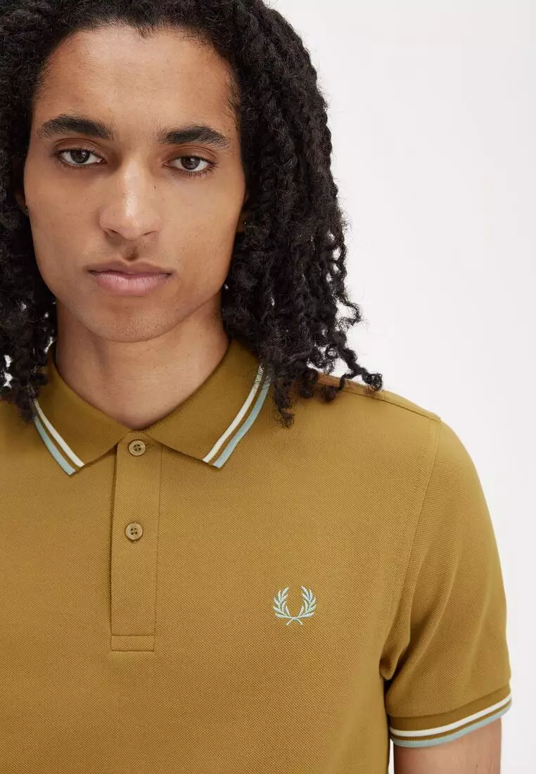 Fred Perry M3600 Twin Tipped Fred Perry Shirt (Dark Caramel / Snow White / Silver Blue)
