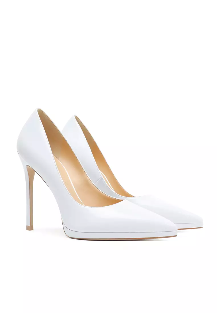 White hot sale pointed shoes