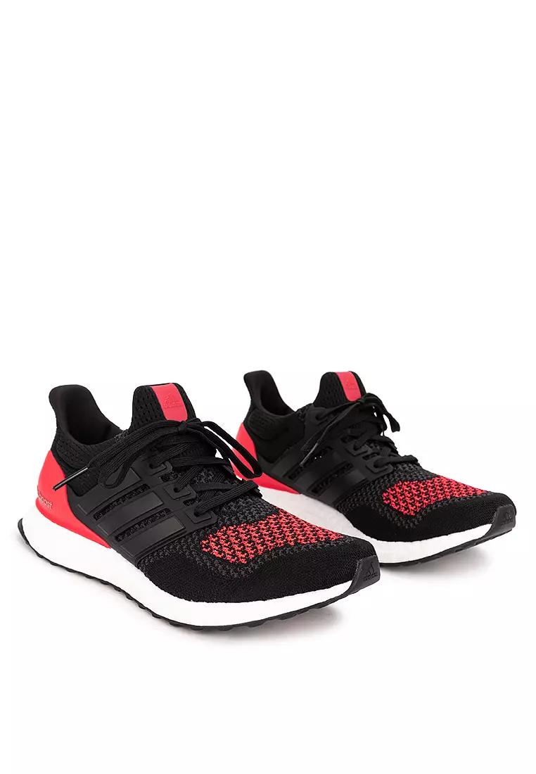 Ultraboost 1.0 鞋款