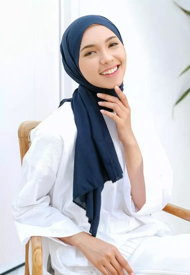 Embroidery Signature Shawl Navy