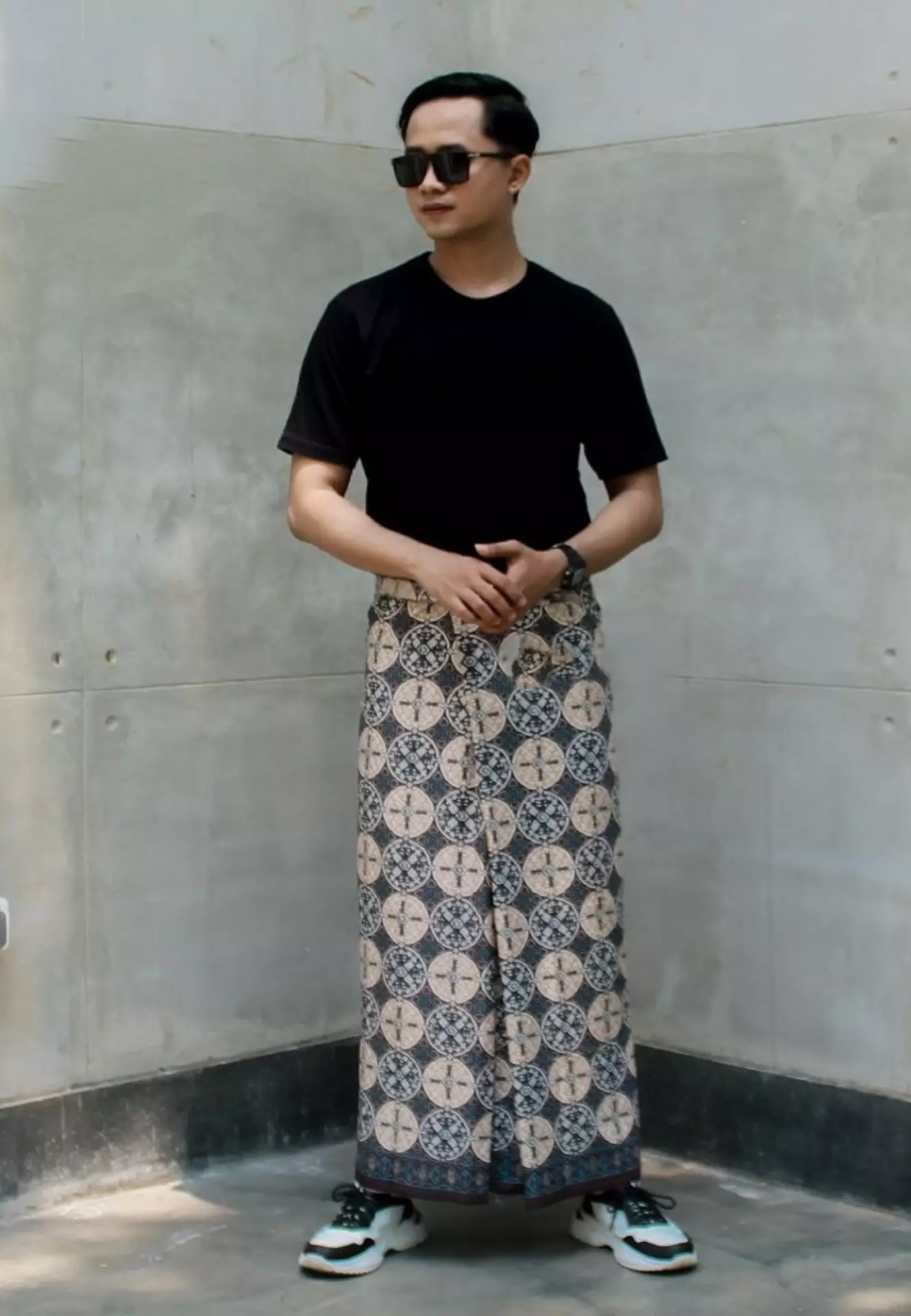 Sarung Batik Agnibrata Hitam Premium MR