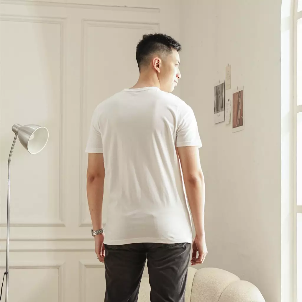 Kale Axelo White / Kaos Lengan Pendek Pria / Kaos Unisex