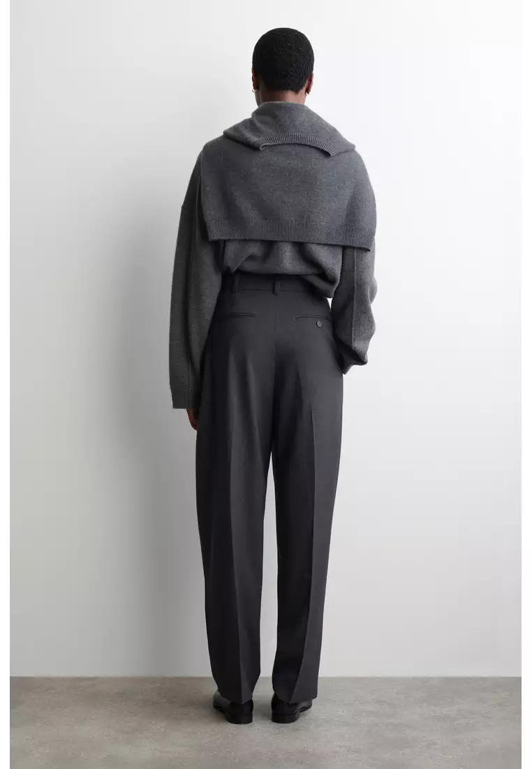 PLEATED WOOL-BLEND BARREL-LEG TROUSERS