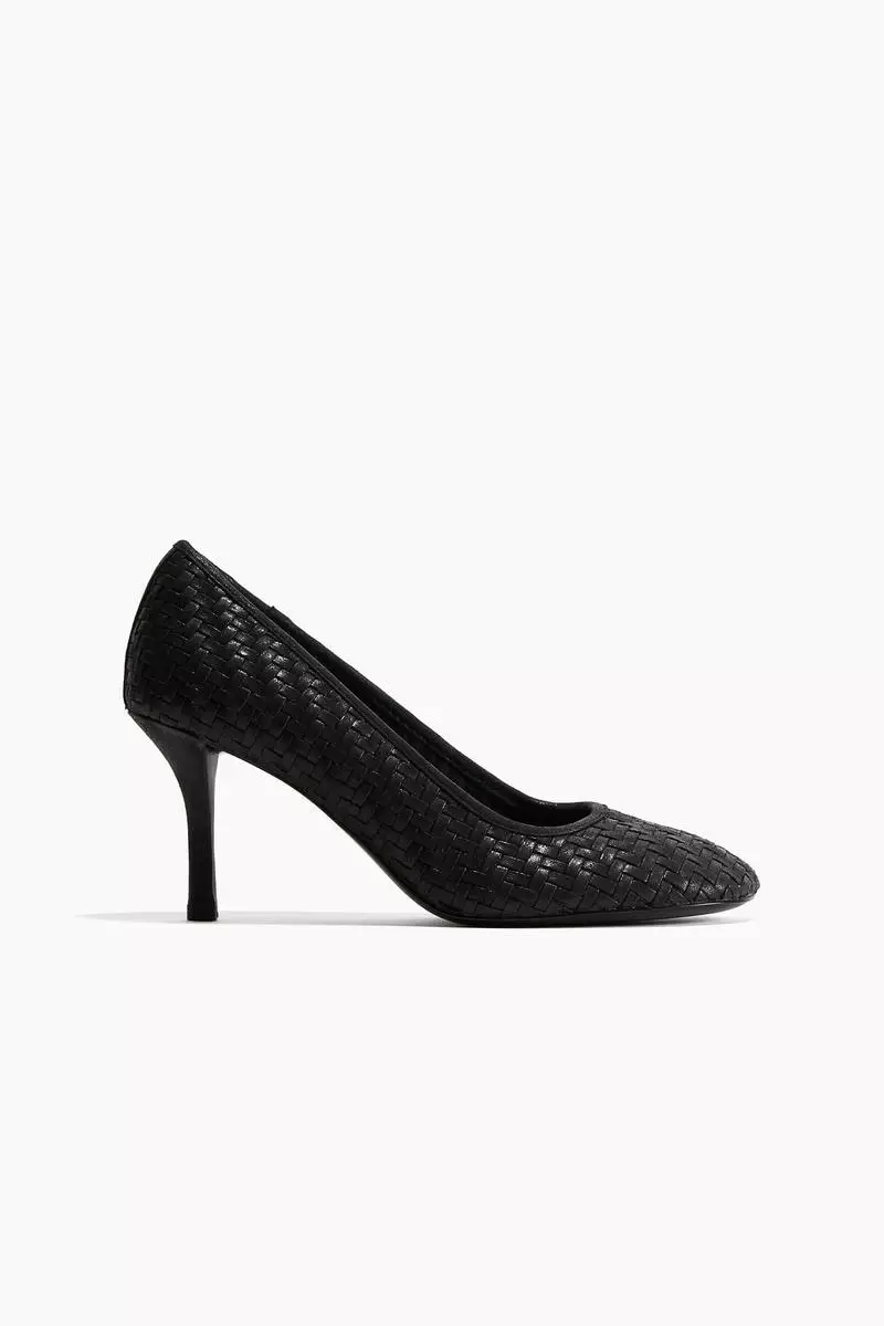 Discount on H&M  shoes - SKU: Braided court shoes