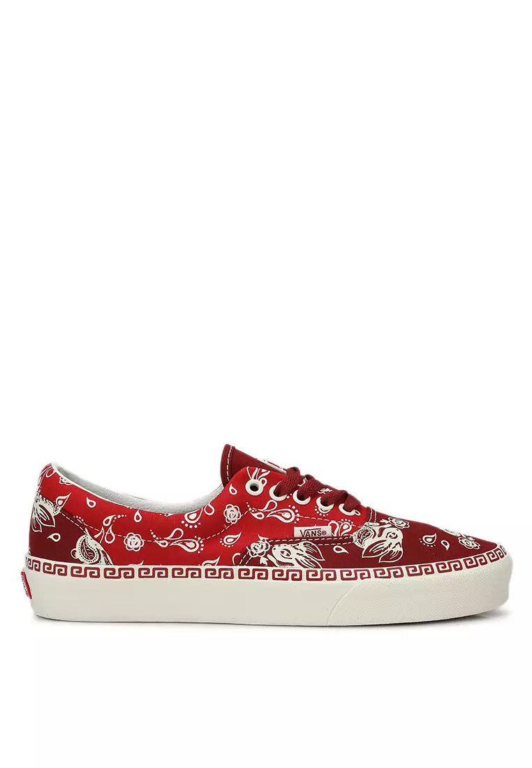 Vans era outlet red sneakers