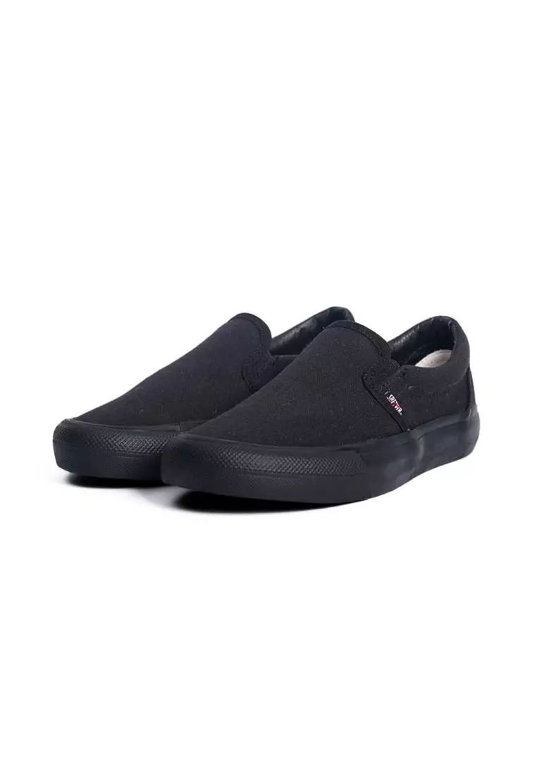 Saba Vintage Slip On All Black