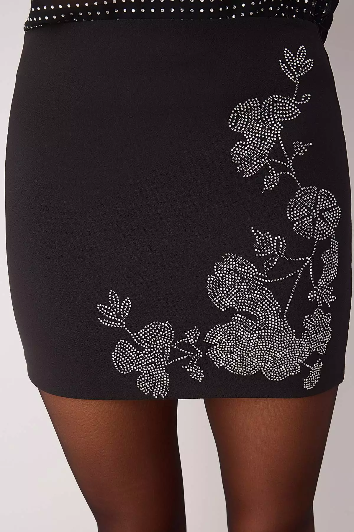 Black Mini Woven Overlay Stone Printed Party Skirt Tpraw26Et00005