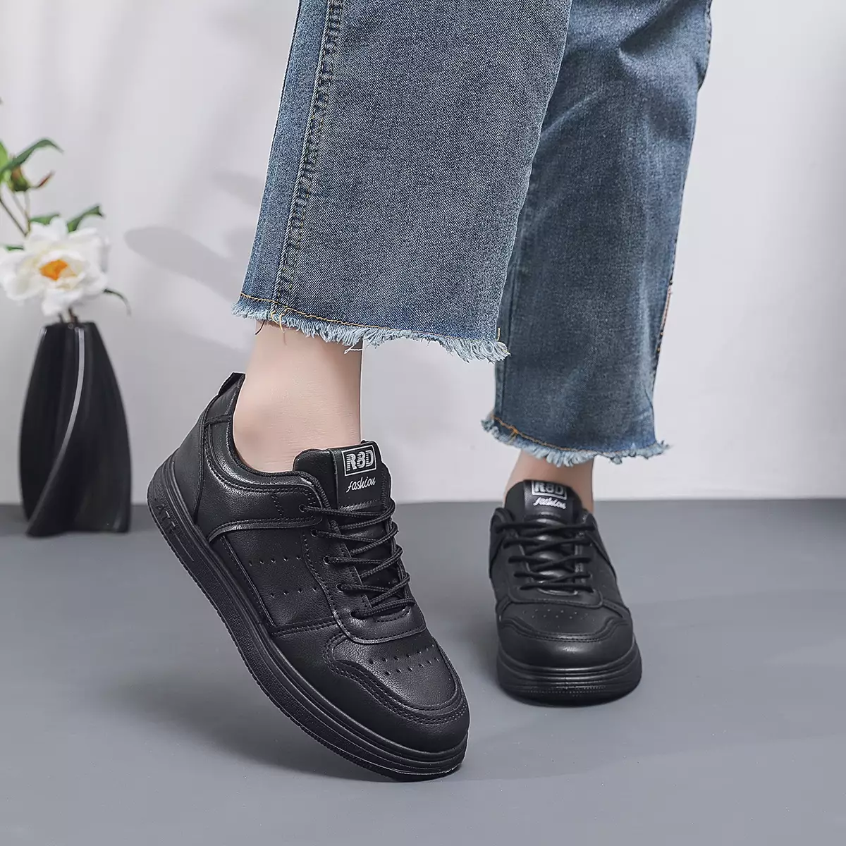 Sepatu Wanita Motif Polos Kasual Pelajar Kampus Sneakers Cewek SS105