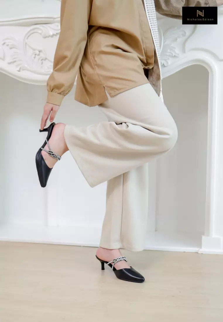 Nicholas Edison Heel Ellen Black