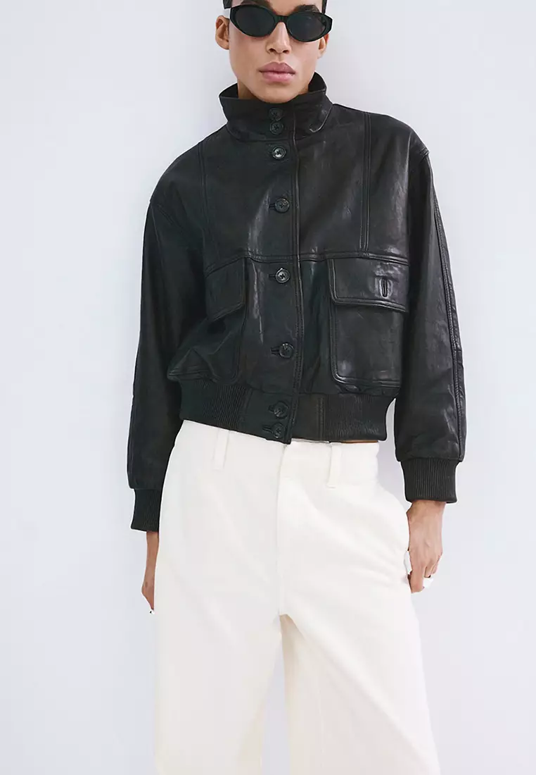 Wide Leg Mid-Rise Jeans