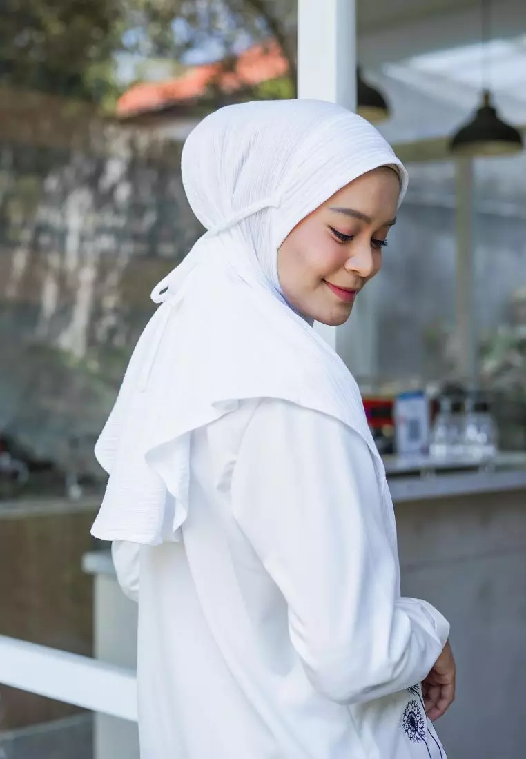 Bergo Kirana Knit Broken White