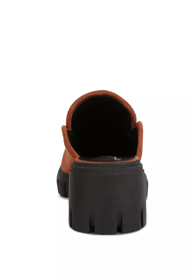 Beludru Tan Slip On Loafers