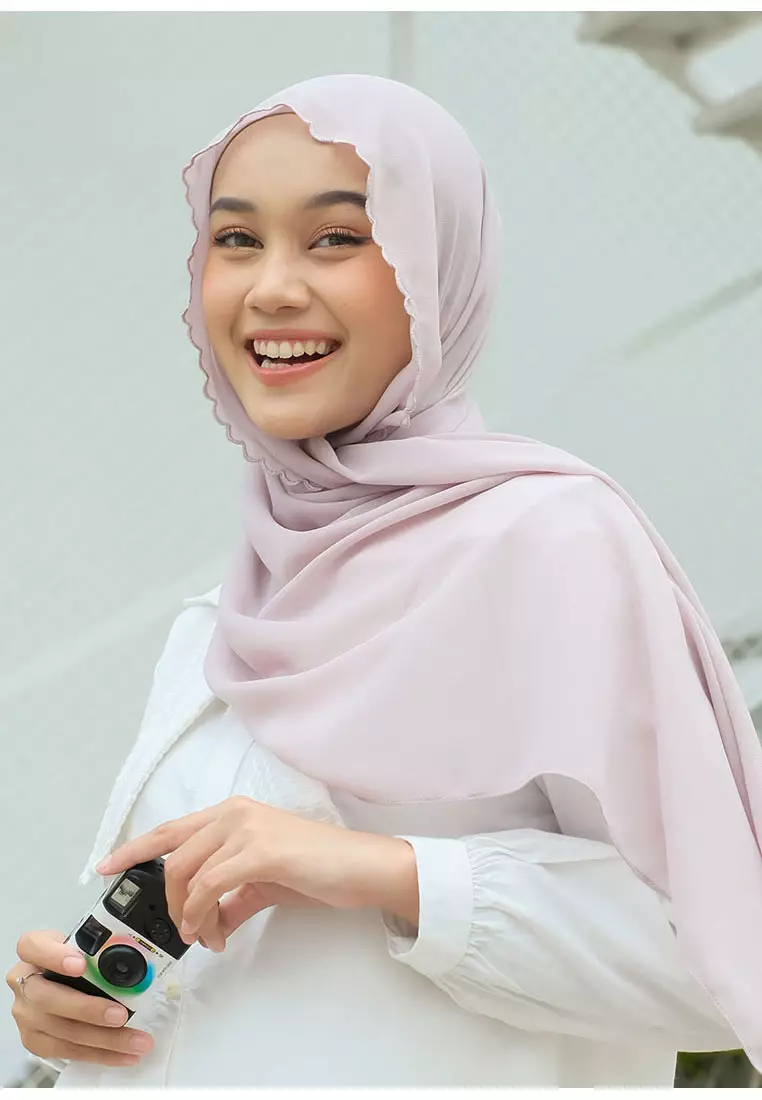 Dyna Classic Shawl Peony