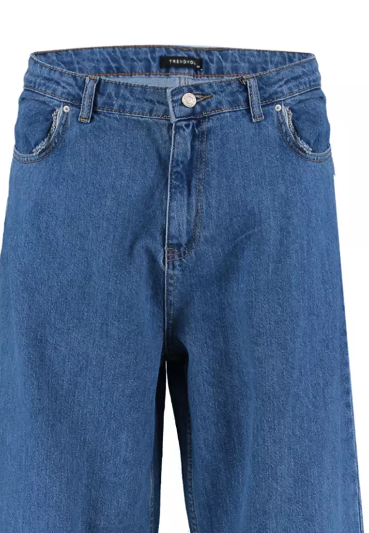 Plus Size Wide Legs Jeans